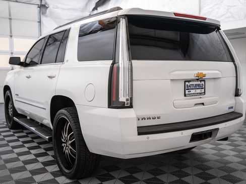 Used 2020 Chevrolet Tahoe LT w/ Luxury Package RWD image 6