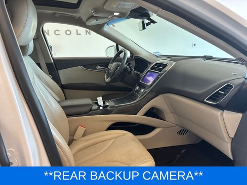 Used 2019 Lincoln Nautilus Reserve FWD image 8