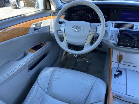 Used 2006 Toyota Avalon XLS image 15