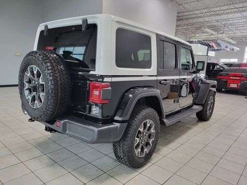 New 2026 Jeep Wrangler Sahara w/ Whitecap Package image 7