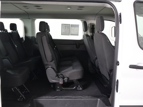Used 2023 Ford Transit 350 XLT image 43