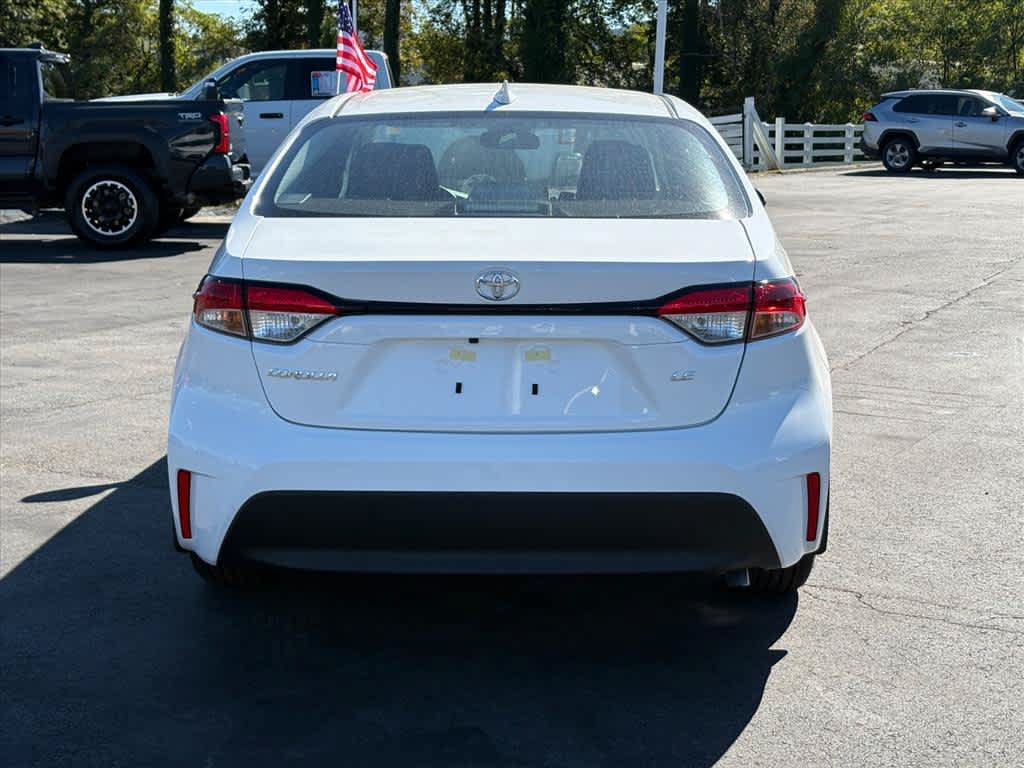 Used 2027 Toyota Corolla LE FWD image 29