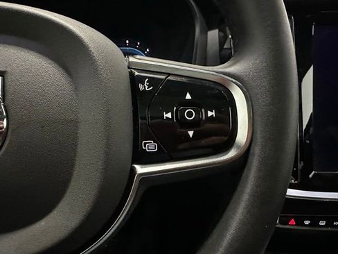 Used 2023 Volvo V60 B5 Cross Country Plus image 13