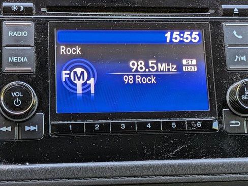 Used 2021 Honda HR-V LX image 11