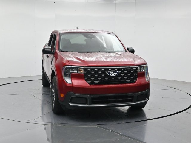 Certified 2025 Ford Maverick XLT w/ Equipment Group 301A AWD/4WD image 4