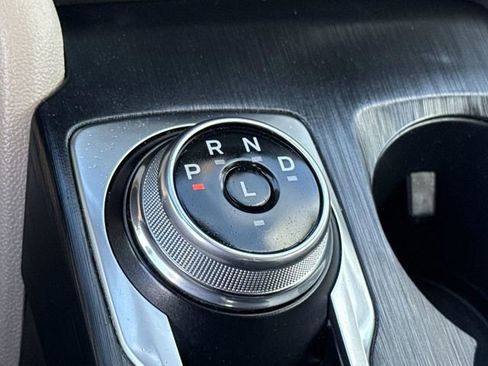 Used 2022 Ford Escape SE FWD image 35