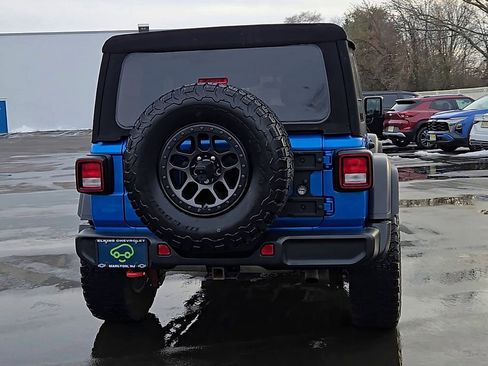 Used 2021 Jeep Wrangler Unlimited Rubicon w/ Xtreme Recon 35" Tire Package image 3