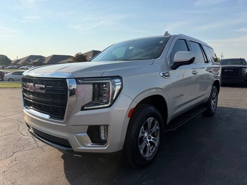 Used 2022 GMC Yukon SLE AWD/4WD image 10