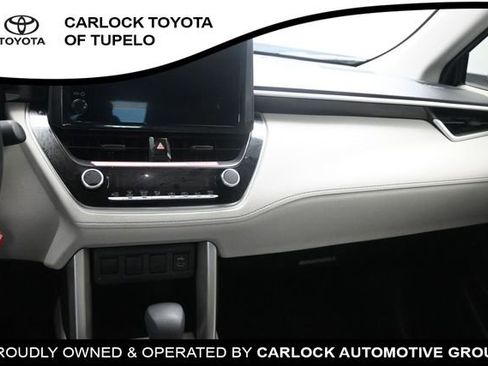 Used 2025 Toyota Corolla Cross L FWD image 27