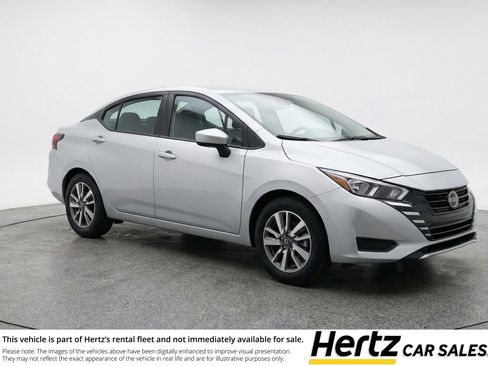 Used 2025 Nissan Versa SV FWD image 1