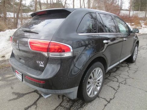 Used 2011 Lincoln MKX AWD w/ 102A Rapid Spec Order Code image 4