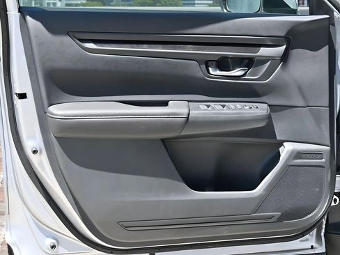 New 2026 Honda CR-V LX image 9