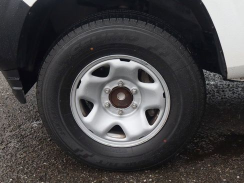 Used 2016 Toyota Tacoma SR image 34