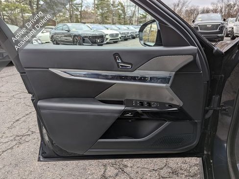 Used 2023 BMW 760i xDrive AWD/4WD image 13