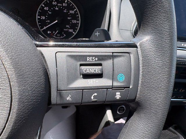 Used 2023 Nissan Rogue SV AWD/4WD image 19