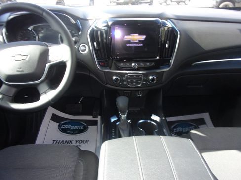 Used 2023 Chevrolet Traverse LT w/ LPO, Floor Liner Package AWD/4WD image 15
