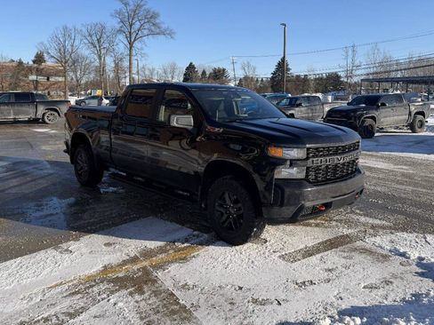 Used 2019 Chevrolet Silverado 1500 Custom Trail Boss image 3