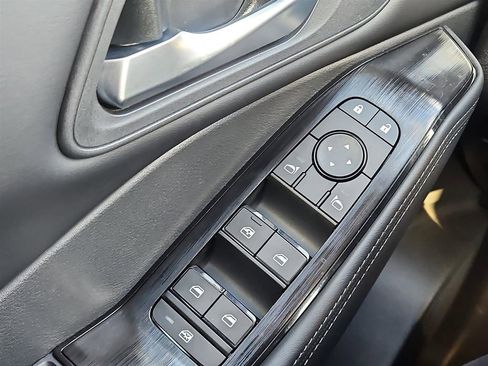 New 2026 Nissan Rogue SV w/ Cold Weather Package AWD/4WD image 8