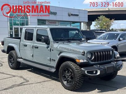 Used 2025 Jeep Gladiator Sport