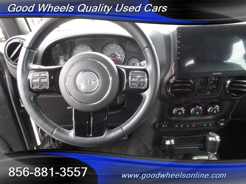 Used 2017 Jeep Wrangler Unlimited Sahara AWD/4WD image 14