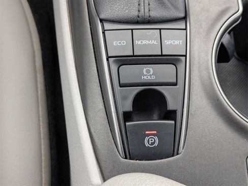 Used 2024 Toyota Camry XSE image 21