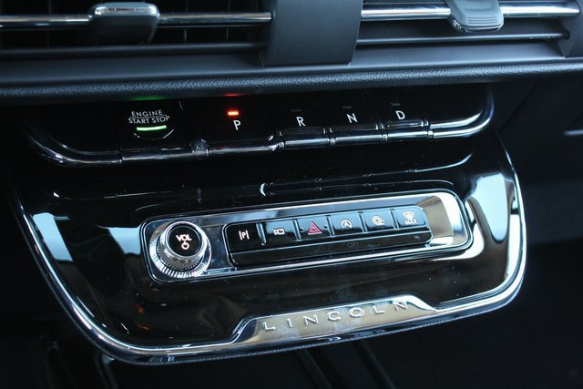 New 2025 Lincoln Corsair AWD w/ Equipment Group 101A image 22