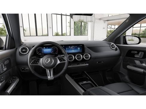 New 2026 Mercedes-Benz GLA 250 4MATIC image 3