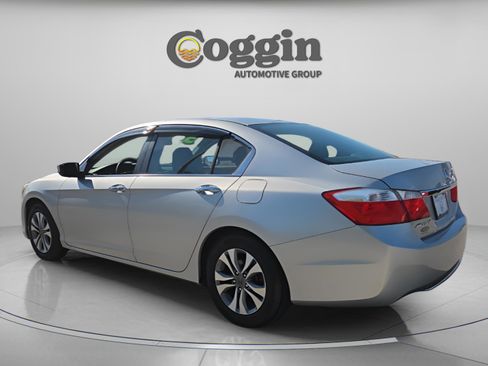 Used 2015 Honda Accord LX image 3