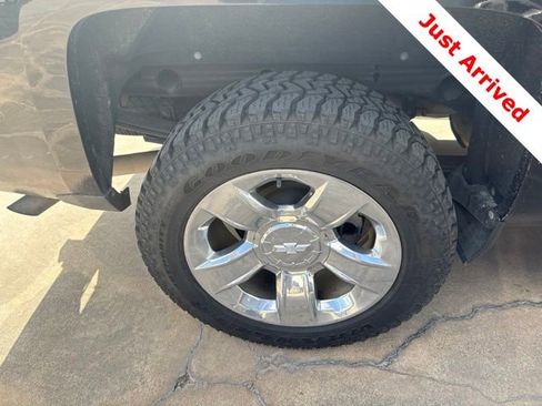 Used 2018 Chevrolet Silverado 1500 LTZ w/ Texas Edition RWD image 18