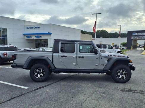 Used 2020 Jeep Gladiator Rubicon w/ Trailer Tow Package image 3