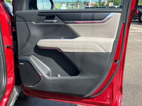 New 2025 GMC Acadia Elevation w/ Elevation Premium Package FWD image 26