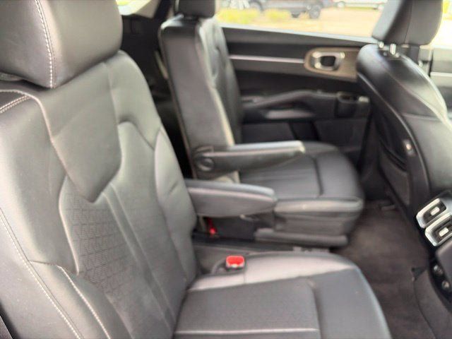 Used 2023 Kia Sorento X-Line EX AWD/4WD image 18