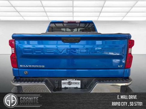 Used 2022 Chevrolet Silverado 1500 LT w/ Z71 Off-Road Package AWD/4WD image 5