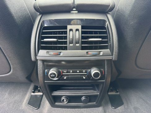 Used 2018 BMW X5 xDrive50i AWD/4WD image 25