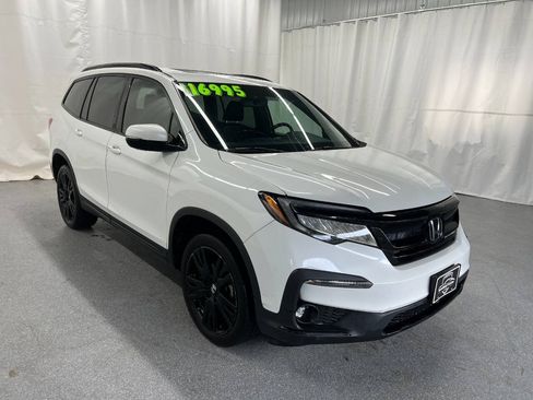 Used 2022 Honda Pilot Black Edition image 3