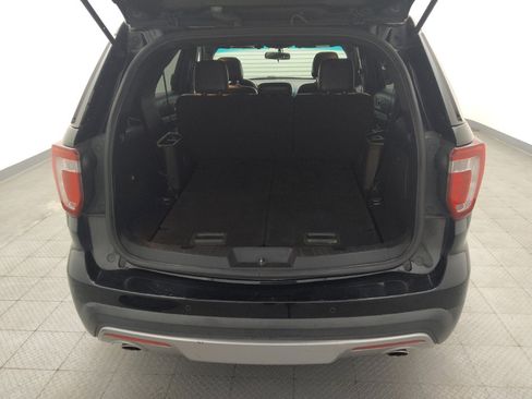 Used 2016 Ford Explorer XLT w/ Equipment Group 202A image 29