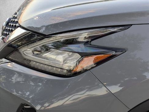 Used 2021 Nissan Murano SL w/ SL Moonroof Package FWD image 9