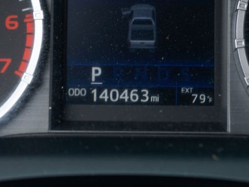 Used 2015 Toyota Tundra SR5 w/ SR5 Upgrade Package image 23