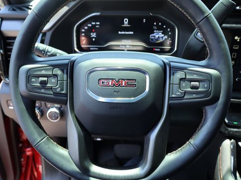 Used 2025 GMC Sierra 2500 AT4 w/ AT4 Premium Plus Package AWD/4WD image 32