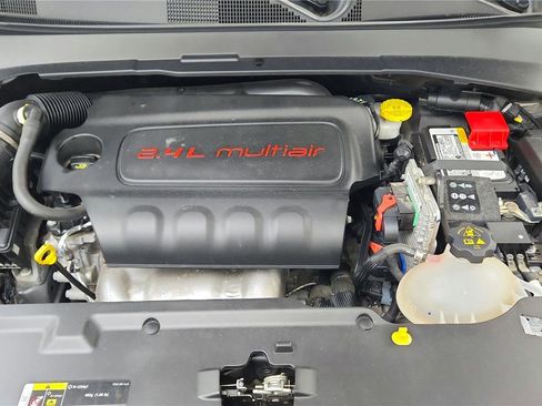 Used 2022 Jeep Compass Limited image 21