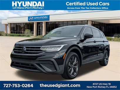 Used 2023 Volkswagen Tiguan SE w/ Panoramic Sunroof Package