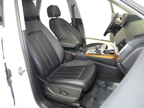 Used 2023 Audi Q5 2.0T Premium AWD/4WD image 18