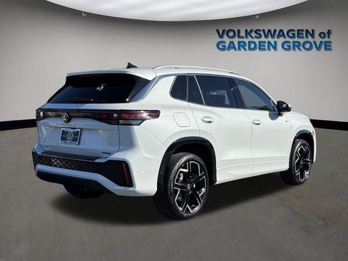 New 2026 Volkswagen Tiguan SEL R-Line AWD/4WD image 7