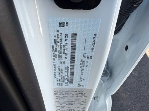 New 2026 Ford F550 4x4 Crew Cab w/ XLT Value Package image 8