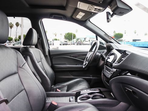 Used 2023 Honda Passport Elite image 16