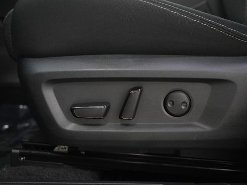 Used 2023 Nissan Rogue SV AWD/4WD image 27