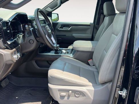 Used 2023 GMC Sierra 1500 SLT w/ SLT Premium Plus Package AWD/4WD image 8