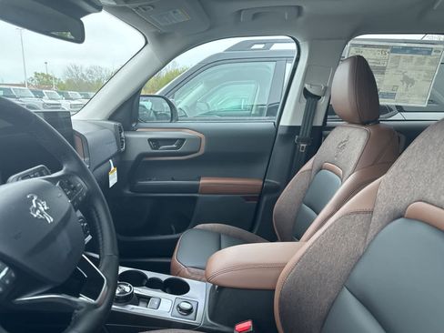 New 2026 Ford Bronco Sport Outer Banks w/ Outer Banks Tech Package+ AWD/4WD image 30