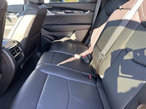 Certified 2025 Cadillac XT5 Premium Luxury image 19