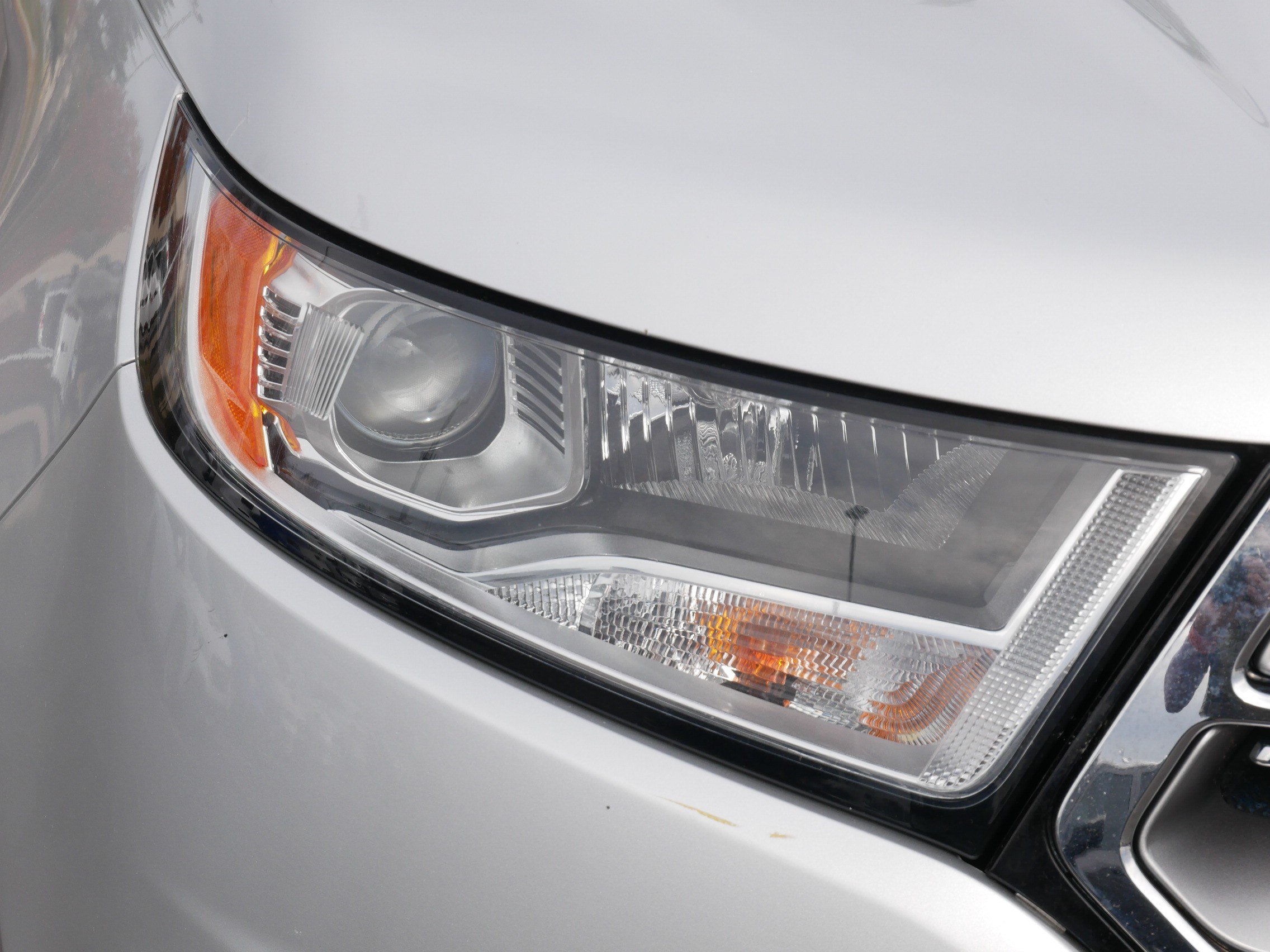 Used 2016 Ford Edge Titanium AWD/4WD image 16